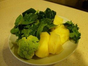 mejor-saludable-batido-piña-espinacas-brócoli-pereji-ingr