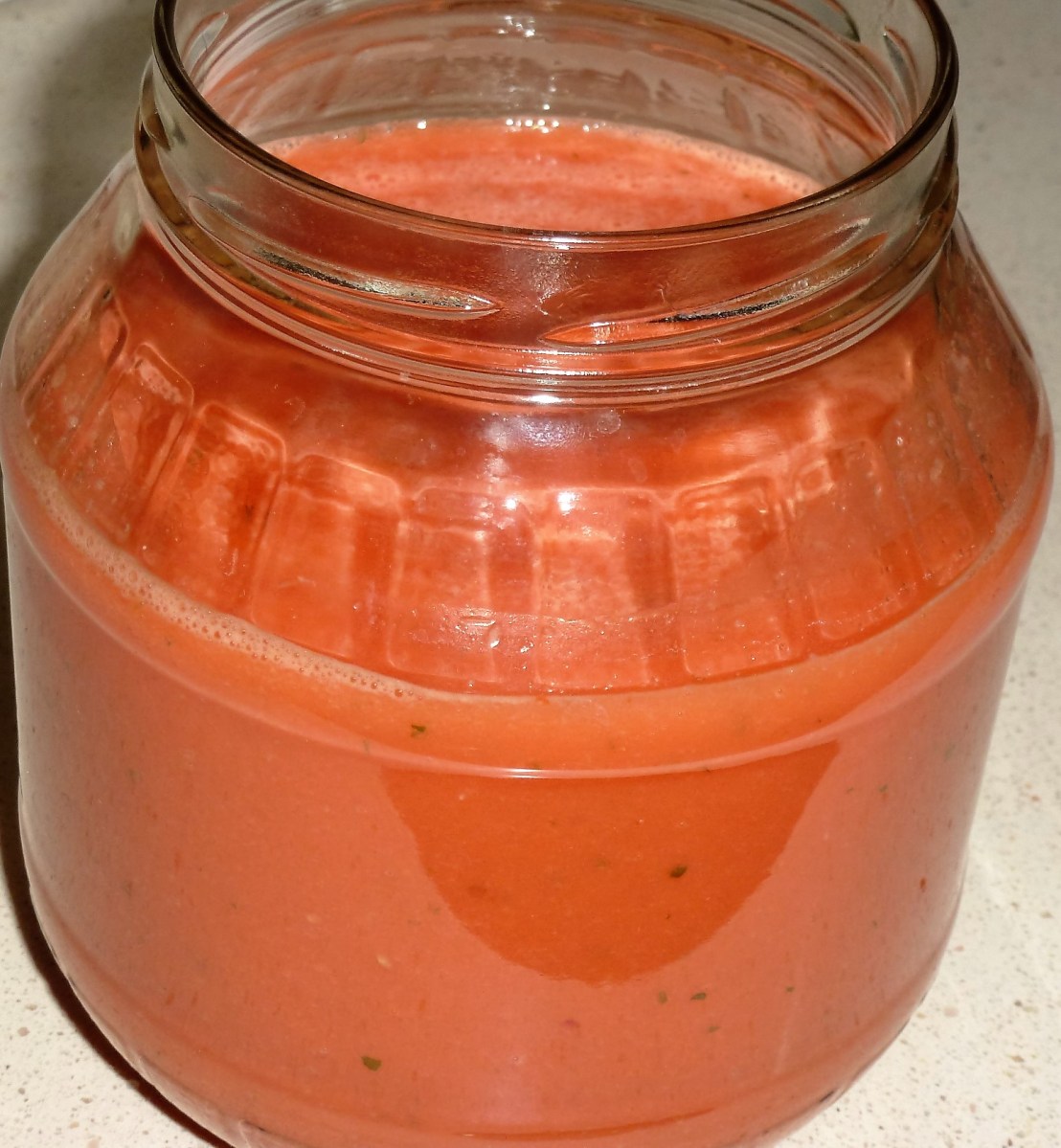 mejor-saludable-gazpacho-de-sandía-con-cerezas